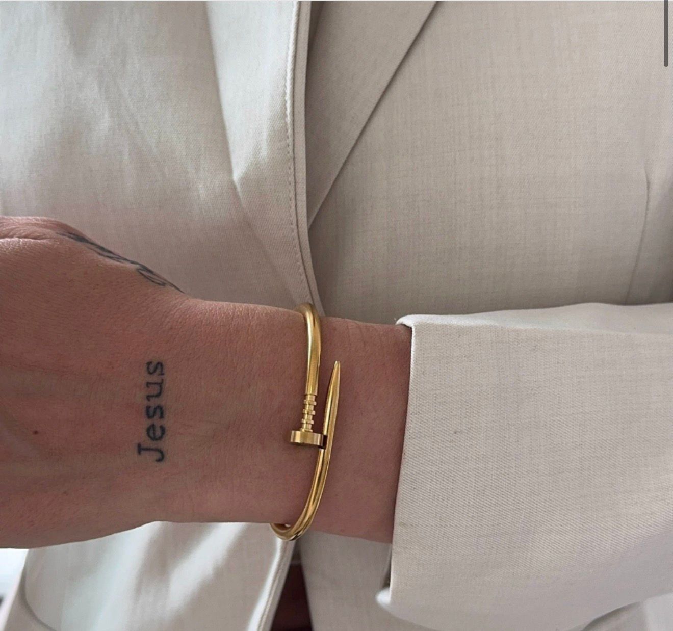 Nail bracelet