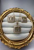 Necklace + earrings set