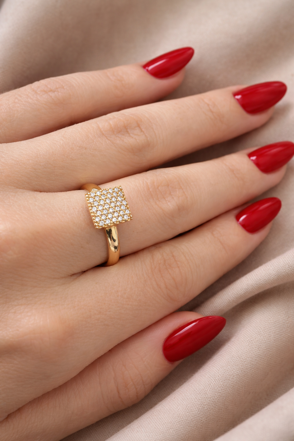 18k Gold Square Cluster Ring