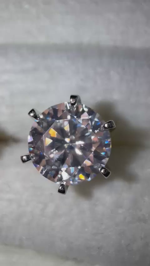 8mm Solitaire Stud Earring